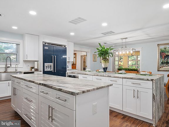 2nd image of 35 Acorn Dr