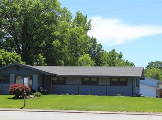 5090 Humbert Rd, Alton, IL 62002