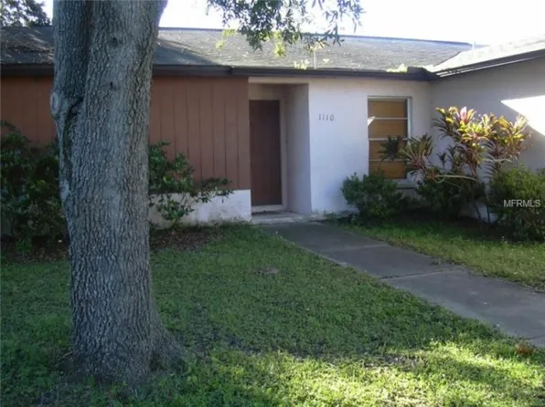 1110 Pine Ridge Cir W, Brandon, FL 33511