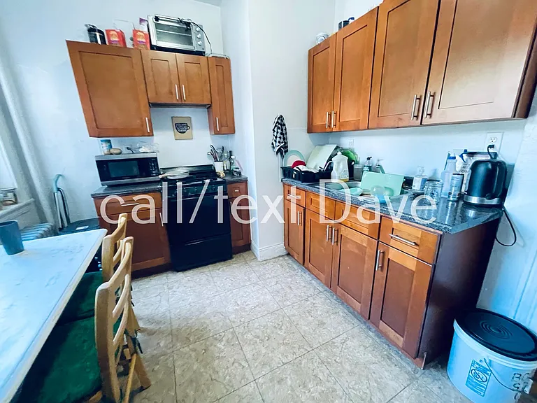 1800 Commonwealth Ave #11 — Photo 13