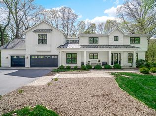 4N541 Crane Ln, St Charles, IL 60175