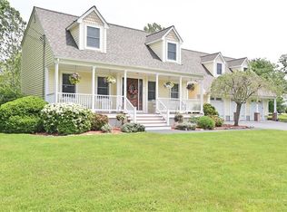14 Brittney Ln, Warren, RI 02885