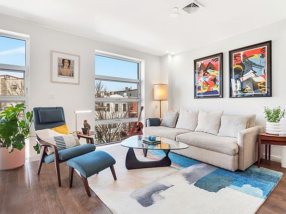 4th image of 294 12th St #3