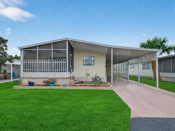 7880 54th Ave N Lot 38, Saint Petersburg, FL 33709