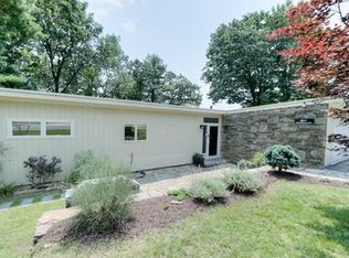 11 Forest Hill Dr, Worcester, MA 01609
