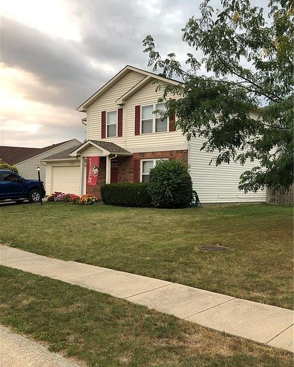 2nd image of 2009 Sweet Blossom Ln