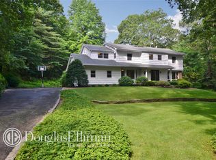 31 Woodvale Dr, Syosset, NY 11791