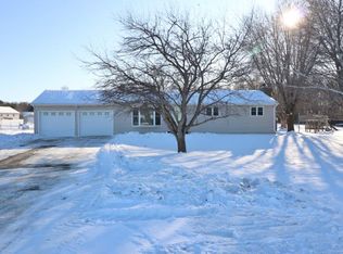 2704 Queens Rd SE, Alexandria, MN 56308