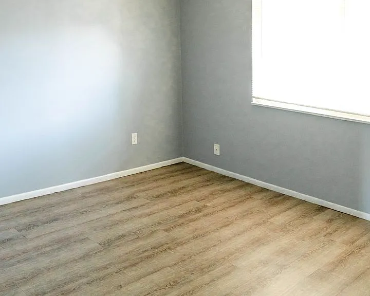 LIMITED TIME OFFER - DISCOUNTED RENTS ON STUDIO, ONE & TWO Bedroom Apartment & Townhomes!! — Photo 27