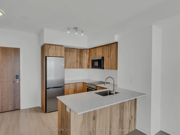 25 Wellington St S, Kitchener, ON