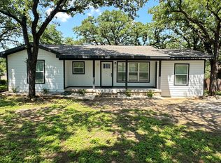 800 Winnie St, Fort Worth, TX 76112