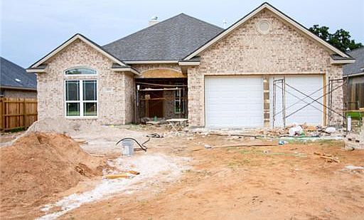 1st image of 3915 Incourt Ln