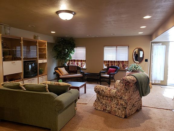 3rd image of 4827 W Bouldermeadow Dr