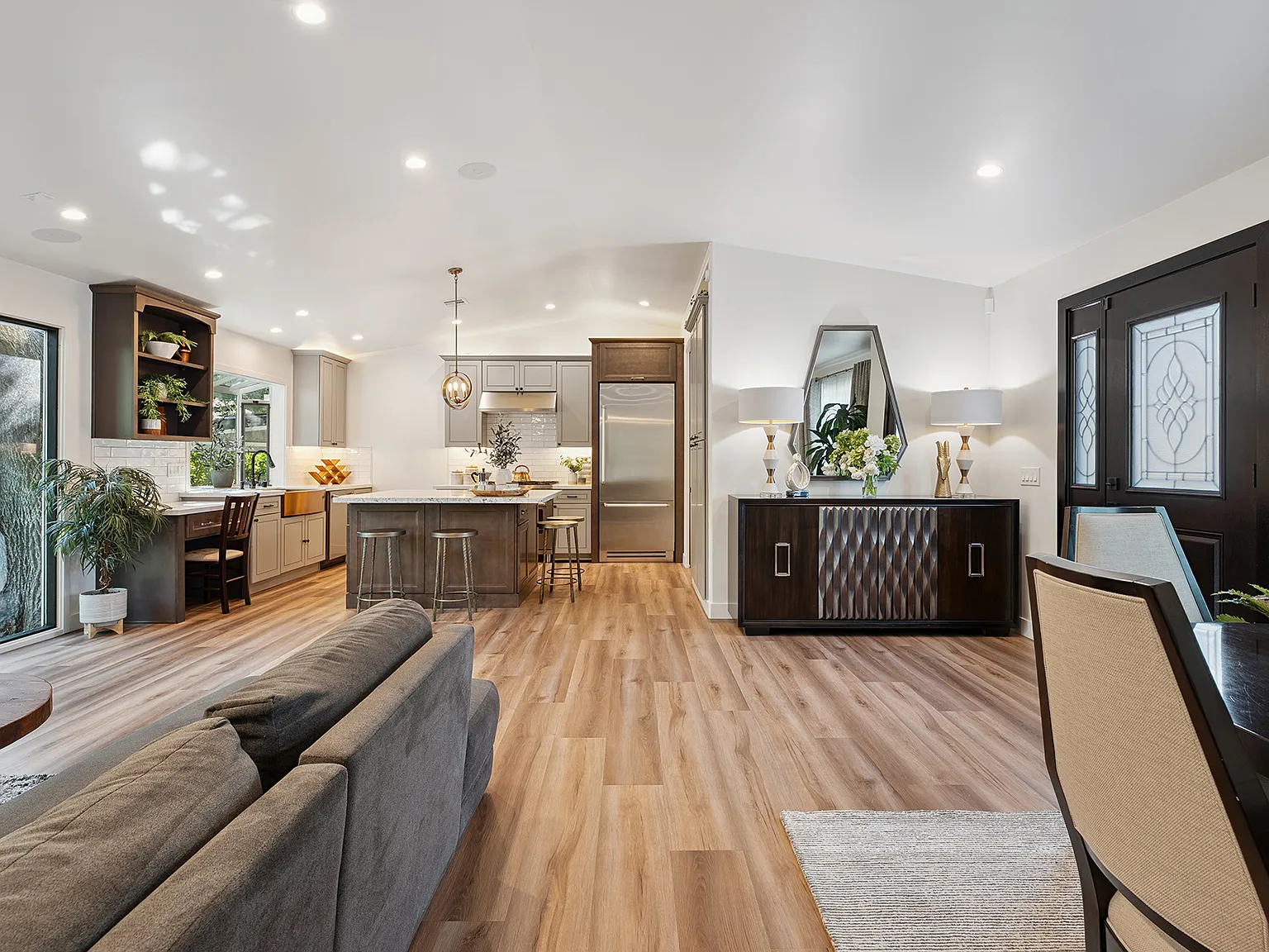 2 bed, 1446 sqft, $5,500 — Photo 3