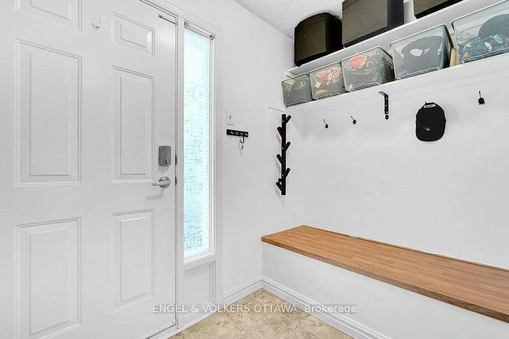 3 bed, $2,450 — Photo 3
