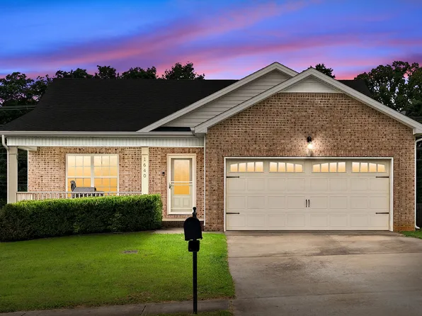 1640 Buchanon Dr, Clarksville, TN 37042