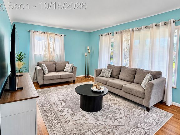 5th image of 24734 Patricia Ave