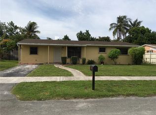 111 NE 174th St, North Miami Beach, FL 33162