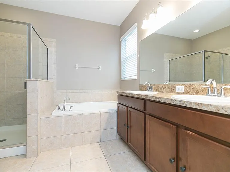 515 Vista Ridge Dr — Photo 25