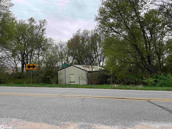 2711 286th St, Hamburg, IA 51640