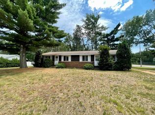 110 Woodland Dr #120, Wisconsin Rapids, WI 54494