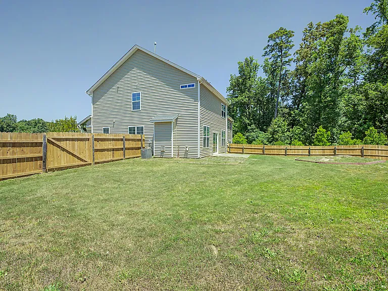 5062 Jelynn St — Photo 12