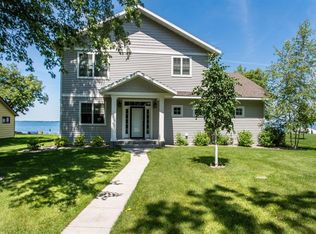 39501 Clearmont Rd, Battle Lake, MN 56515