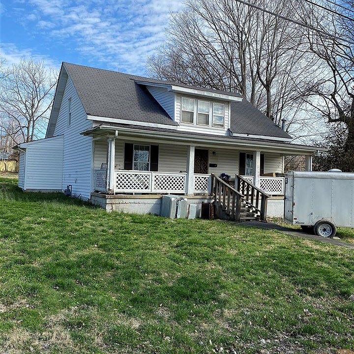 1st image of 107 Ivy St