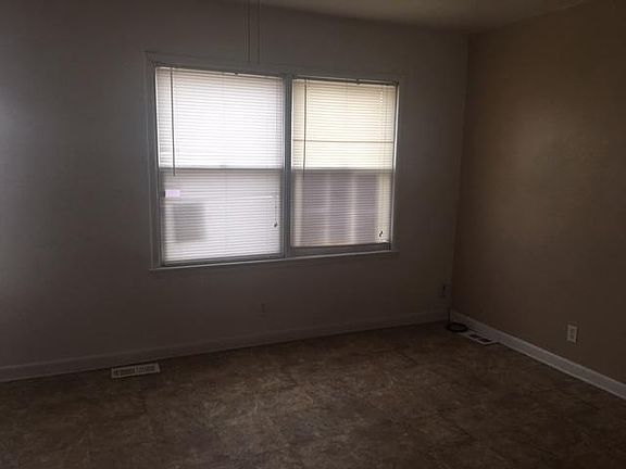 2nd image of 644 Seward Ave