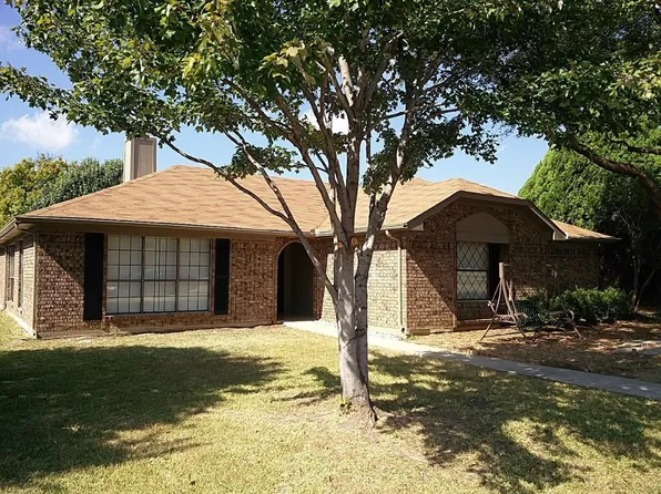 1630 Sunswept Ter, Lewisville, TX 75077