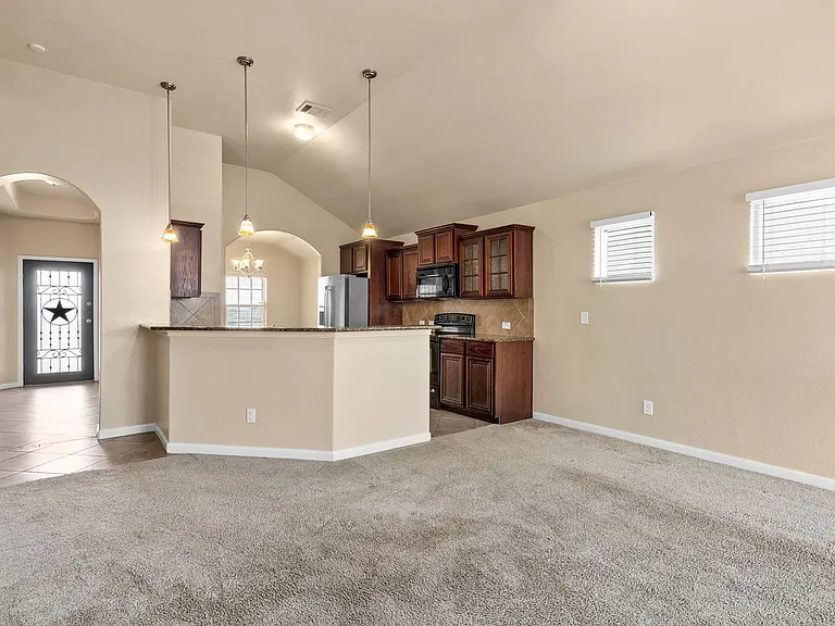 2707 Camp Cooper Dr — Photo 10