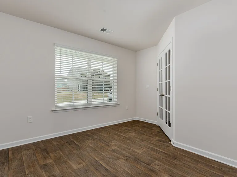 242 Carrington Dr — Photo 11