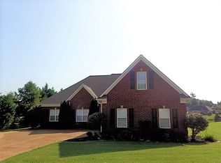 1226 S Lake Dr, Hernando, MS 38632