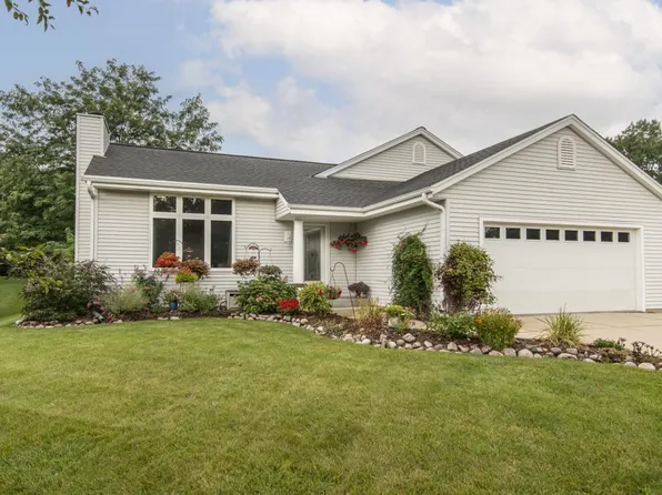 314 Stonebrook DRIVE, Waukesha, WI 53186