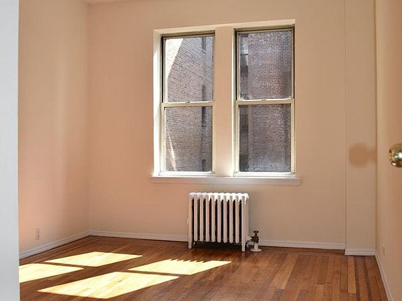 4th image of 482 Fort Washington Ave APT 3A