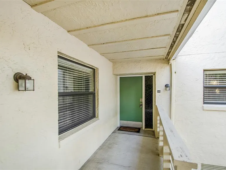 439 S Netherwood Cres #439 — Photo 3