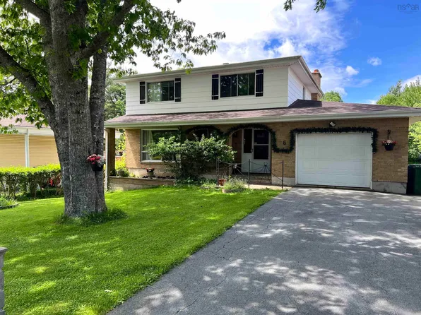 6 Raymond Dr, Halifax, NS B4C 1H1