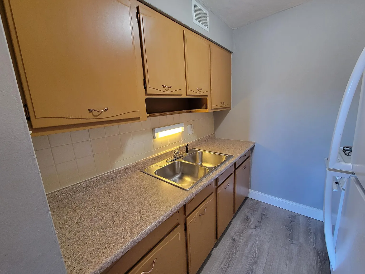 1 bed, 600 sqft, $800 — Photo 4