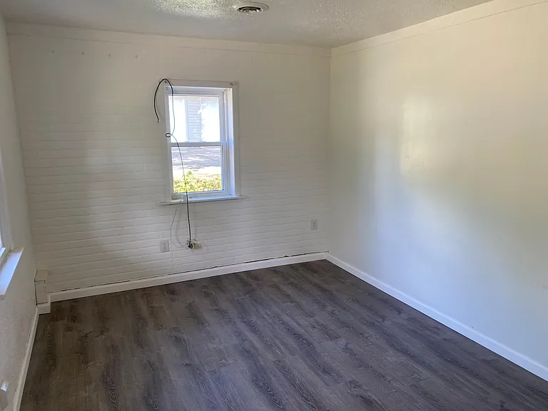 140 Coil Rd — Photo 2