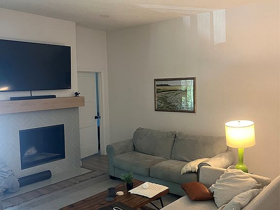2nd image of 6081 Milton St APT 241