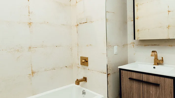 Rented by Nooklyn NYC LLC | media 18