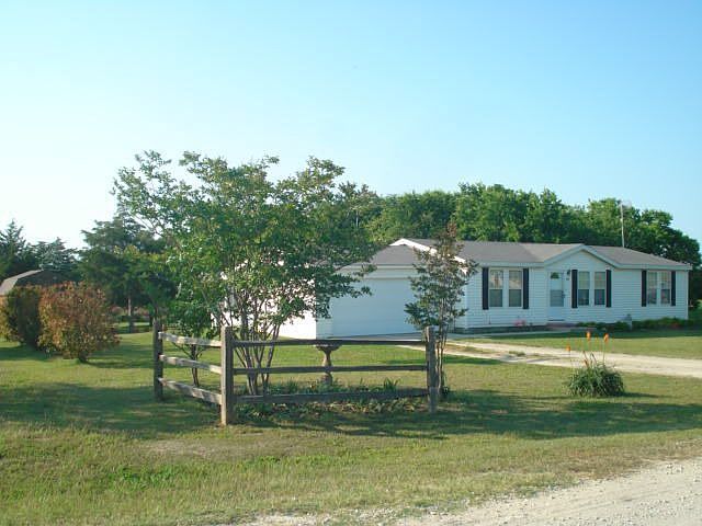 1st image of 410 NW County Road 2005