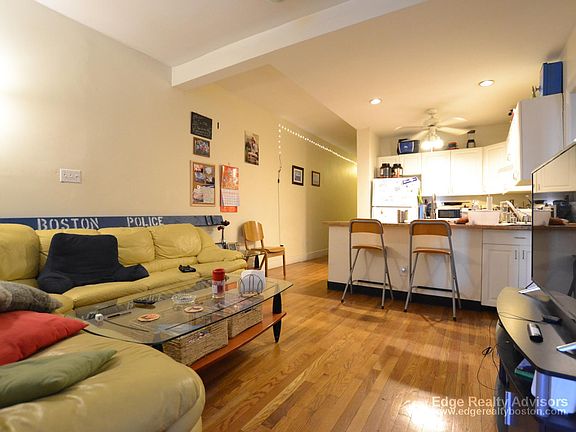 2nd image of 333 Saint Paul St #2