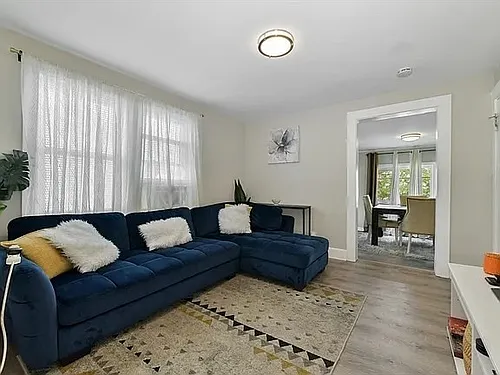 65-67 Lawn Ave #2 Photo 1