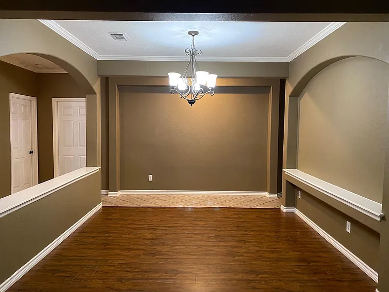 5602 Walkabout Way — Photo 4