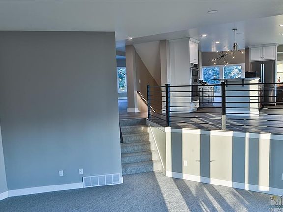 5th image of 3850 Hickok Cir