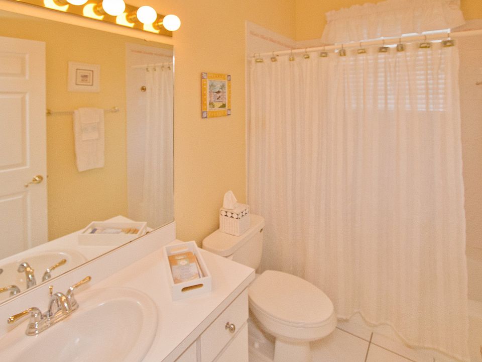 2nd image of 1520 Majestic Oak Dr