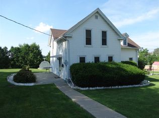 17 5th Ave SE, Waukon, IA 52172