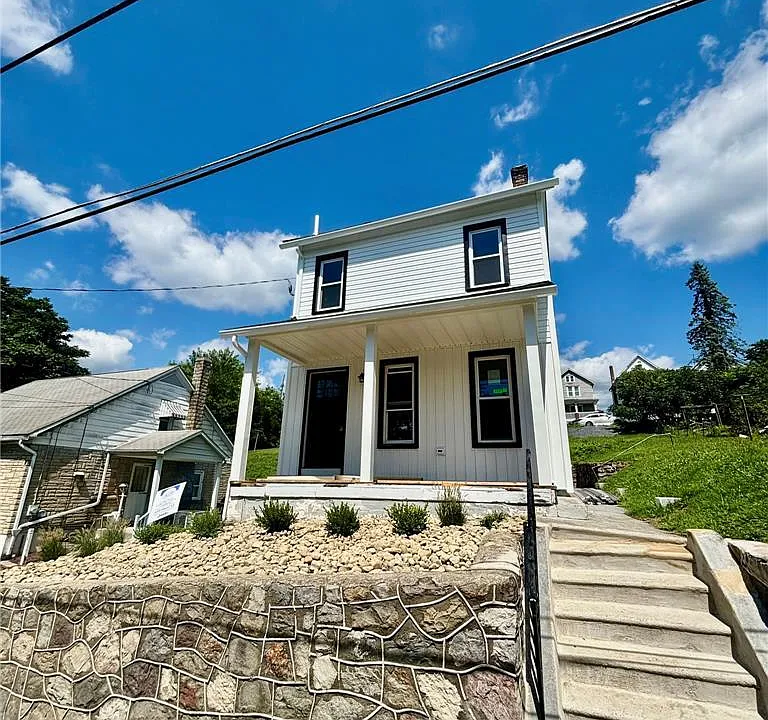 573 Fairview Ave
