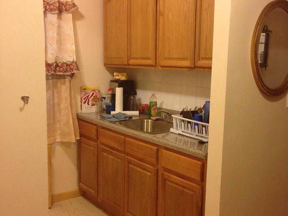 2nd image of 9132 195th St APT 3R